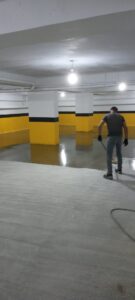 Otopark Yol ve Çizgi Uygulamaları fotoğrafı